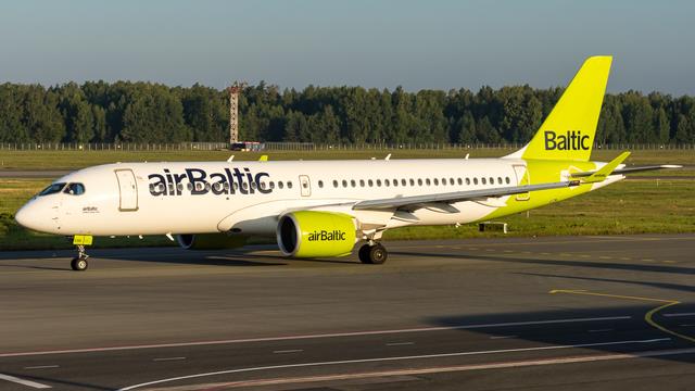 YL-CSD::airBaltic